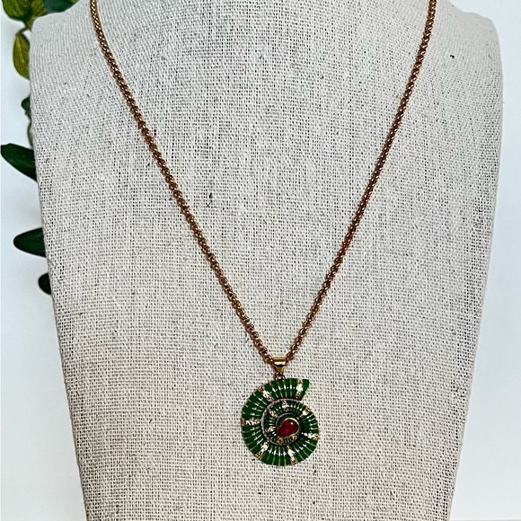 Marine Sea Nautilus Pendant Necklace - Statement Necklace - Elegant Necklace - Picture 9 of 16